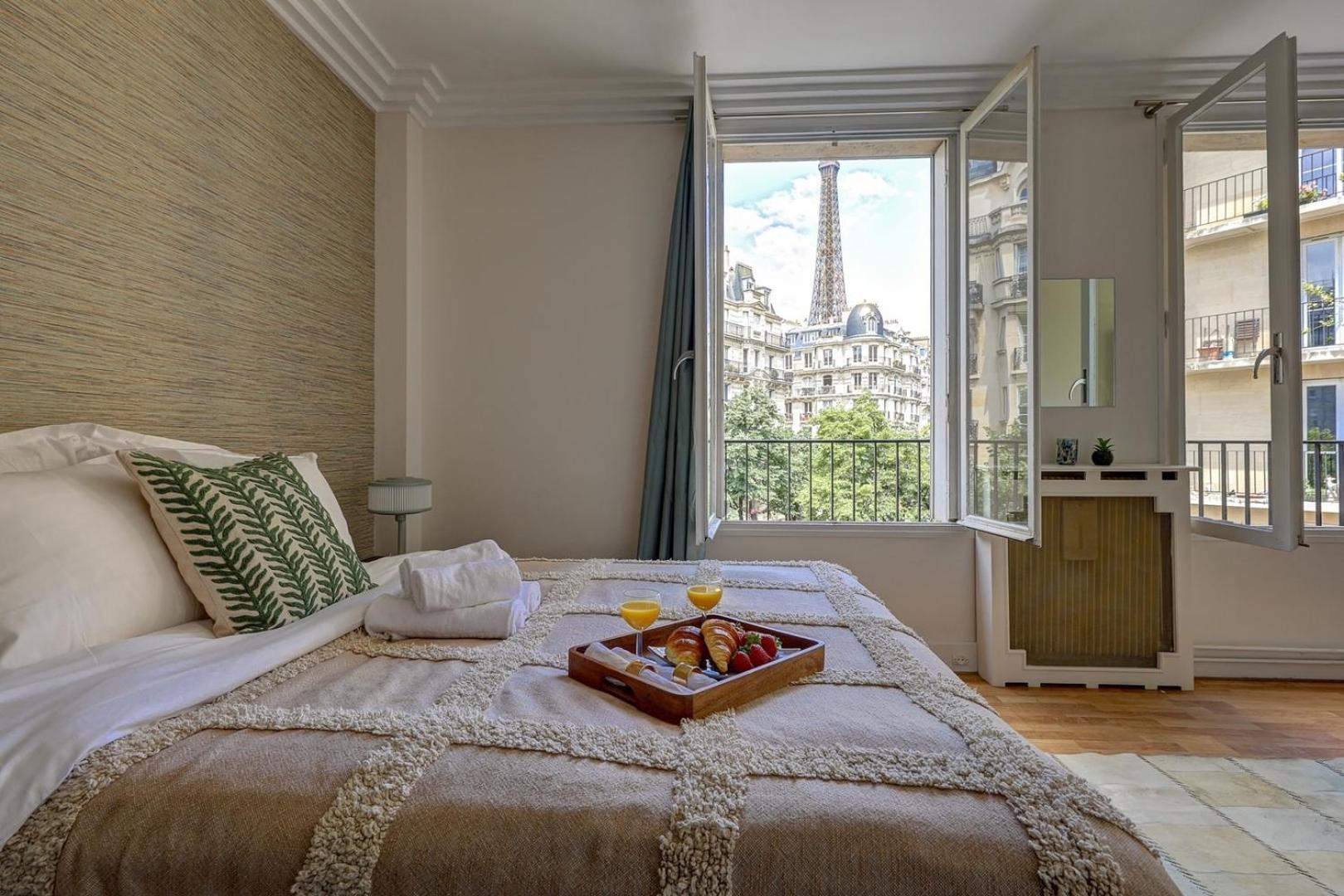 Bnbnook - Charming 1br With Eiffel Tower View * Parijs