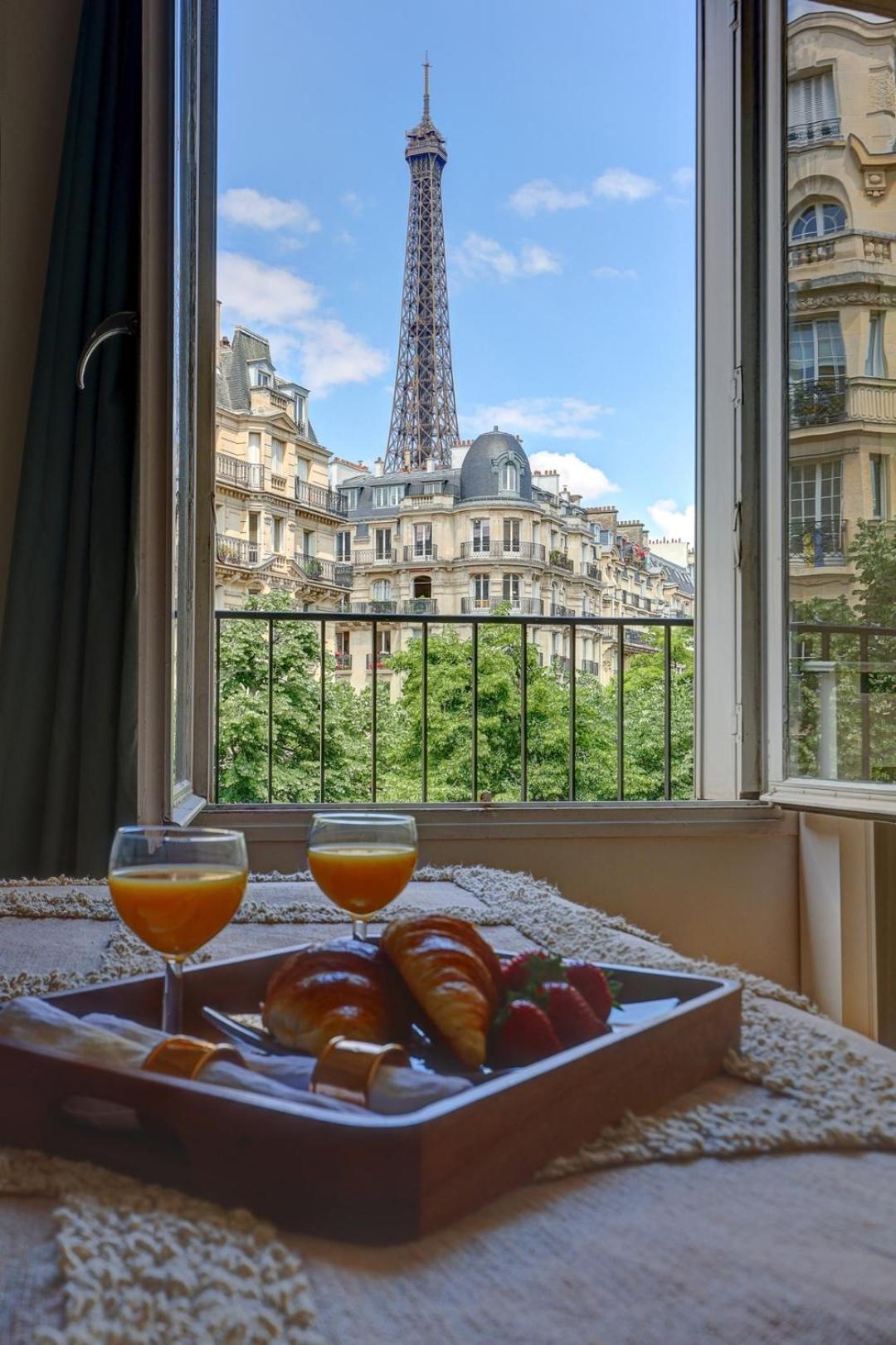 Bnbnook - Charming 1br With Eiffel Tower View Appartement